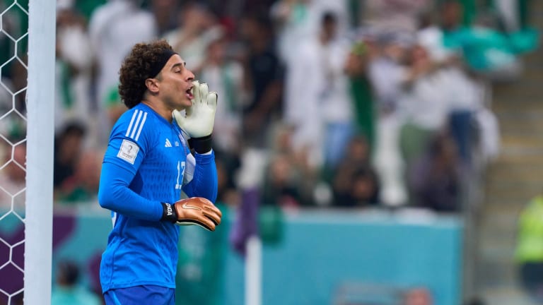 El récord mundial que Memo Ochoa romperá esta tarde ante Jamaica